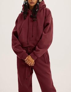 Top corto de estilo deportivo personalizado de alta calidad y conjunto de Jogger para mujer, ropa informal y de viaje para uso diario - Product Image 5