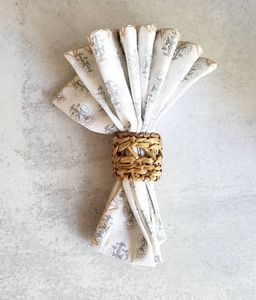 Derniers anneaux de serviette en rotin de forme ronde de qualité supérieure pour les fêtes de mariage et les décorations de table de restaurant - Product Image 4