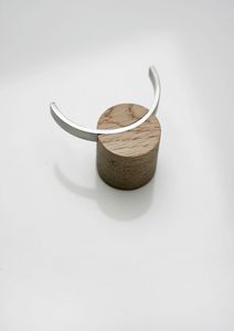 Minimalist <b>wooden</b> and black metal wall hook coat hanger <b>peg</b> knob rack clothes stand organizer modern wall mounted coat hook rack - Product Image 5