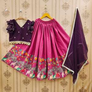 Estilo moderno Hermoso atractivo Traje de moda elegante Twell Silk Lehenga Choli & Dupatta con trabajo impreso pesado Exportador indio - Product Image 2