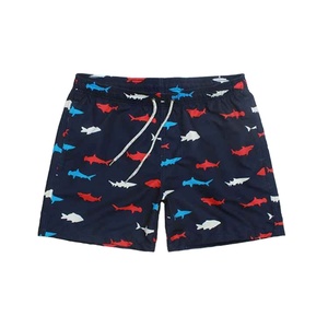 Shorts de bain pour hommes personnalisés de haute qualité, imprimés numériquement, en polyester, solides, athlétiques, sublimés, à séchage rapide, écologiques - Product Image 3