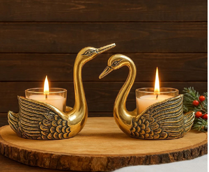 Elefante real pintado a mano con un howdah dorado. Decoración étnica vibrante para la excelencia. Disponible a precios de mayoreo. - Product Image 4