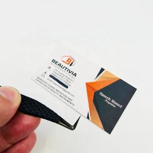 Pince à cils à pointe de fibre Volume de botte à 90 degrés Pince à épiler en acier durable avec conception de dollar LOGO d'impression personnalisée - Product Image 5