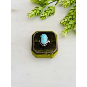 Anillo Ajustable Eli Skeets de Plata de Ley Chapada en Oro Rosa con Turquesa Blue Ridge y Engaste Invisible, Ideal para Regalo - Product Image 1