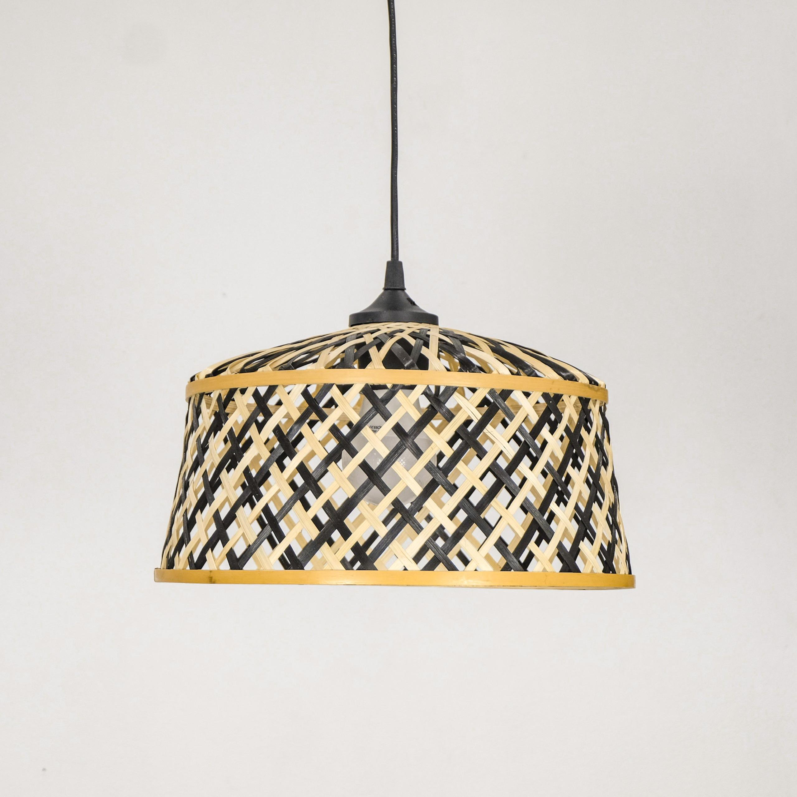 ดำ, หลากสี, สีเหลือง