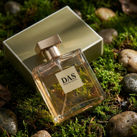 Flacon de parfum vide en verre sculpté de luxe haut de gamme 50 ml 100 ml avec bouchon artistique personnalisé pour les marques de créateurs