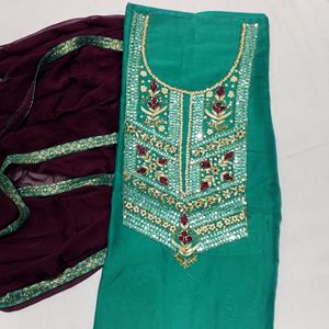 ชุดผ้าไหมของผู้หญิงลายปักด้วยมือจากนักออกแบบสมัยใหม่ชุดกันแสงแดดฟรีไซส์สำหรับผู้หญิง - Product Image 1