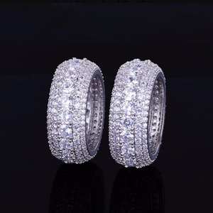 แหวนเงินสามแถวหรูหรา925เป็นวงแหวนเพชรเพชรโมอิสสำหรับงานเลี้ยง - Product Image 4