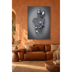 ภาพพิมพ์บนผ้าใบรูปปั้นครอบครัว Fida Metal Woven Embracing Family - Product Image 5