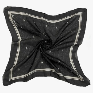 Bandana fait main de haute qualité, foulard carré en soie imprimé sur mesure avec logo, pour femmes, luxe, autres foulards et châles - Product Image 2