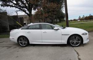 Jaguar XJ 2016, berline suralimentée, intérieur clair, boîte de vitesses automatique, moteur turbo, conduite à gauche, sièges en cuir, propulsion arrière, ACC, R19 - Product Image 4