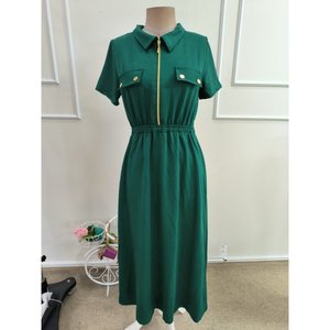 Robe longue en viscose à manches courtes, col zippé, deux fils, avec détails de poches décoratives, 35358 - Vert - Product Image 4