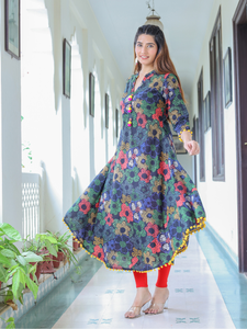 Kurta Anarkali en coton, tissu doux et confortable, tenue ethnique élégante, conçue pour un usage quotidien, offrant un style traditionnel indien. - Product Image 4