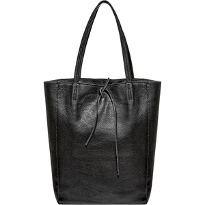 Sac fourre-tout en cuir de vachette pliable pour femmes, construction en cuir véritable, corps souple, intérieur spacieux pour un usage quotidien - Product Image 6