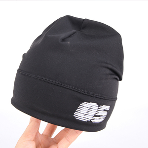 Gorros de Calavera Personalizados, Gorros de Punto Jacquard con Interior de Seda, Gorros de Jacquard Satinados para Correr - Product Image 6