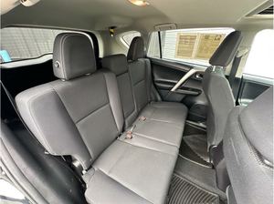 Toyota RAV-4 XLE Turbo Sedán 2018, Interior Oscuro, Asientos de Cuero, Cámara Trasera, Rines de Aleación R17, Caja de Cambios Automática, Gasolina/Eléctrico - Product Image 3