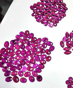 โรโดไลต์โกเมนธรรมชาติขนาด4มม. ถึง13มม. 893ชิ้น852ทรงวงรีทรงกลมทรงหลังแบนมีคุณภาพดี - Product Image 3