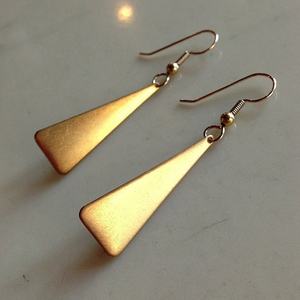 ต่างหูห่วงทำจากเรซินรูปร่างทรงกลมทันสมัยสวยงามที่สุดสำหรับใช้ในชีวิตประจำวันและในงานแต่งงานสำหรับผู้หญิง - Product Image 6