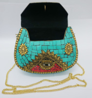 Pochette de soirée tendance en métal de luxe pour femme, motif mosaïque pierre bleue, perles, style vintage anglais, sac à main de fête à la mode