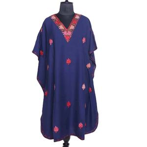 Última colección de verano para mujer Vestido bordado floral con cuello en V de manga tres cuartos - Product Image 1