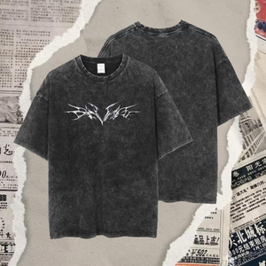 เสื้อยืดโอเวอร์ไซส์ผ้าคอตตอน 100% น้ำหนัก 220 กรัม ทอแบบเรียบ สีพื้น ระบายอากาศได้ดี เป็นมิตรกับสิ่งแวดล้อม คุณภาพสูง พร้อมโลโก้ด้านหน้าแบบสั่งทำ - Product Image 1