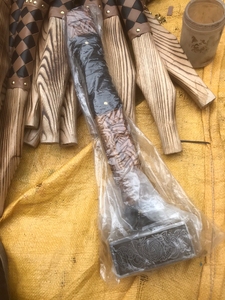 แฮทช์เตอร์เหล็กกล้าคาร์บอนสูงแฮทเช็ตไวกิ้งแฮทช์อาร์ซี58-60ความแข็งเถ้ากุหลาบมือจับไม้คริสต์มาสงานตามสั่ง - Product Image 2