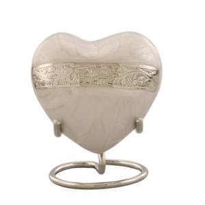 Fabricant d'urnes funéraires en laiton à cœur indien Vente en gros à prix raisonnables Urnes funéraires à cœur en métal - Product Image 5