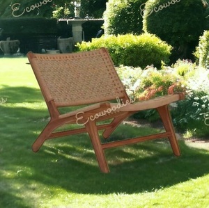 Chaise en corde avec cadre en bois tourné Chaise en bois esthétique chaude avec siège tissé Rotin Belle chaleur naturelle Chaise de salon - Product Image 1