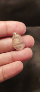 คริสตัลควอตซ์ธรรมชาติขายส่ง ควอตซ์รูไทล์สีทองทรงลูกแพร์ คริสตัลคาโบชอง งานฝีมือ ทำแหวนเครื่องประดับ DIY - Product Image 3