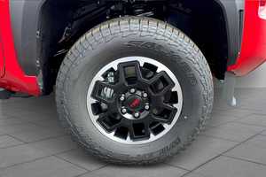 Tac0-ma i-FORCE MAX TRD 2025 Usada de Buena Calidad, Todoterreno 4x4, Doble Cabina, Caja de 5 pies - Product Image 6