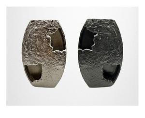 Florero en metal con acabado dorado, perfecto para bodas y decoración del hogar, tanto para uso en interiores como en exteriores - Product Image 6