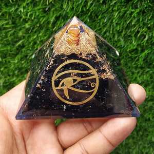 Fancy Black Turmuline Orgone Pyramid Polyfoam Producto artesanal - Product Image 1