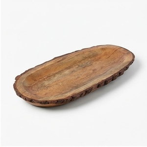 Plateau décoratif ovale en bois de manguier, artisanat rustique fait main en bois pour les collations, pièce unique, accent décoratif pour la maison - Product Image 4