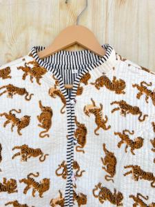 ผ้าห่มผ้าฝ้ายเจอร์ซีย์พิมพ์ลายบล็อกแบบอินเดีย ลายทางสัตว์ โบฮีเมียน ระบายอากาศได้ดี ใช้ได้ทุกฤดู เป็นมิตรกับสิ่งแวดล้อม สำหรับผู้หญิง แบบสองด้าน - Product Image 4