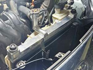 หม้อน้ำอลูมิเนียม SMT สำหรับรถยนต์ TOYOTA VIOS GEN 1 ปี 2002 - 2007 เกียร์อัตโนมัติ ผลิตภัณฑ์จากประเทศไทย - Product Image 3