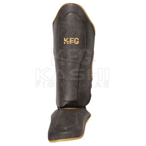 Protège-tibias de haute qualité pour les arts martiaux, avec rembourrage doux et sangles, pour l'entraînement au kickboxing et en salle de sport. - Product Image 3
