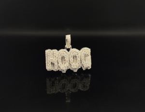 Pendentif Hip Hop en Acier Inoxydable avec Logo Personnalisé, Forme de Nom, Diamant Glacé - Product Image 1