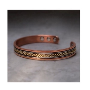 กำไลข้อมือแม่เหล็กทองแดงบริสุทธิ์สำหรับผู้ชายและผู้หญิงกำไลข้ออักเสบ99.95% โบราณแบบทันสมัยงานหัตถกรรมโลหะ - Product Image 2