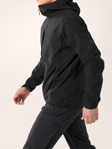 Incontournable du luxe pour hommes coupe-vent veste légère vente en gros vêtements de sport imperméables et respirants veste avec logo personnalisé - Product Image 4