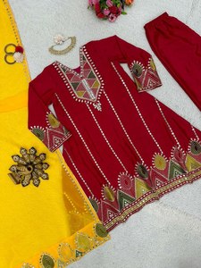 Super Hit Trending Lanzamiento Nuevo Diseñador Party Wear Look Hecho A Mano Salwar Kameez Con Bordado Pesado - Product Image 4