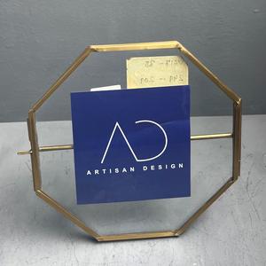 Cadre photo octogonal pour table avec finition en laiton - Product Image 5