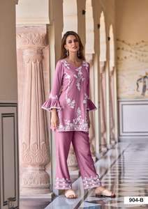 Collection de vêtements de mariage pour femmes Heavy Rayon Co Ord Set avec travail imprimé numérique Fourniture en gros d'usine à bas prix - Product Image 5