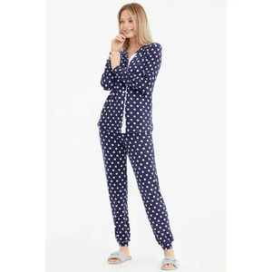 Vente en gros de vêtements de nuit de haute qualité en dentelle de couleur unie, robes courtes en soie pour femmes, robes en satin, vêtements de nuit de grande taille, vente en gros - Product Image 4