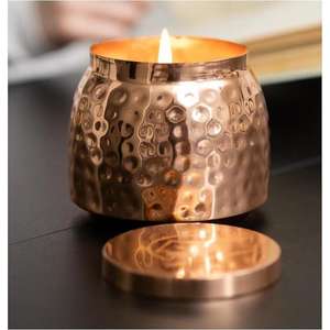 Portavelas votivo de metal caprichoso con recortes en forma de estrella perfecto para la decoración de la temporada navideña - Product Image 3