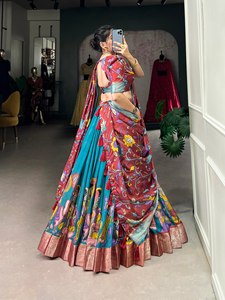 Bộ sưu tập mới lehenga <span class=keywords><strong>choli</strong></span> với Dola lụa áo cho phụ nữ và cô gái bên mặc cô dâu lehenga <span class=keywords><strong>choli</strong></span> cho xuất khẩu bán - Product Image 4