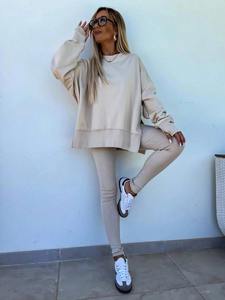 Ensemble de survêtement athlétique pour femmes, vêtements de sport, tenue décontractée de rue, parfait pour l'entraînement, les voyages et le confort - Product Image 5