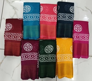 Vente en gros Lot de 10 saris batik indiens fabriqués à la main dans des tons de bijoux vibrants avec des motifs géométriques - Product Image 5