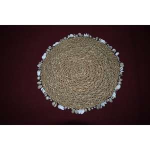 Manteles de Alta Calidad Recién Llegados, Venta al por Mayor de Manteles de Pasto Marino con Conchas de Cauri Disponibles a Bajo Precio desde India - Product Image 2