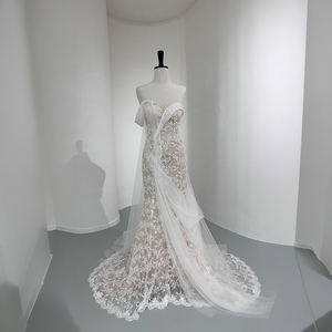 Robes de mariée sirène modernes et élégantes NT128 avec broderie en dentelle, traîne chapelle et fleurs pour femmes - Product Image 2