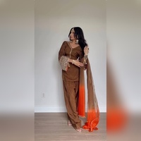Lüks Pamuklu Etnik Salwar Kameez Ağır İşlemeli Üst Alt Dupatta Takımı Kırışmaz Geri Dönüştürülmüş Malzemelerden Parti ve Günlük Kullanım İçin